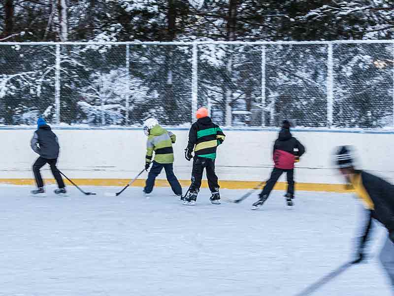 Jääkiekkoa Päivärannassa